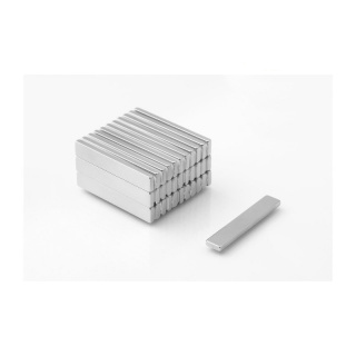 Neodymový magnet plochý MPL 40X7X2,4 N38