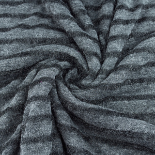 Látka svetrová pletenina grafitová pruhy vzor 0,5m