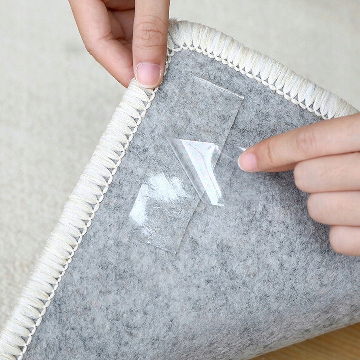 Bandă dublu adezivă antiderapantă 5m clară NANO reutilizabilă megamix.sk