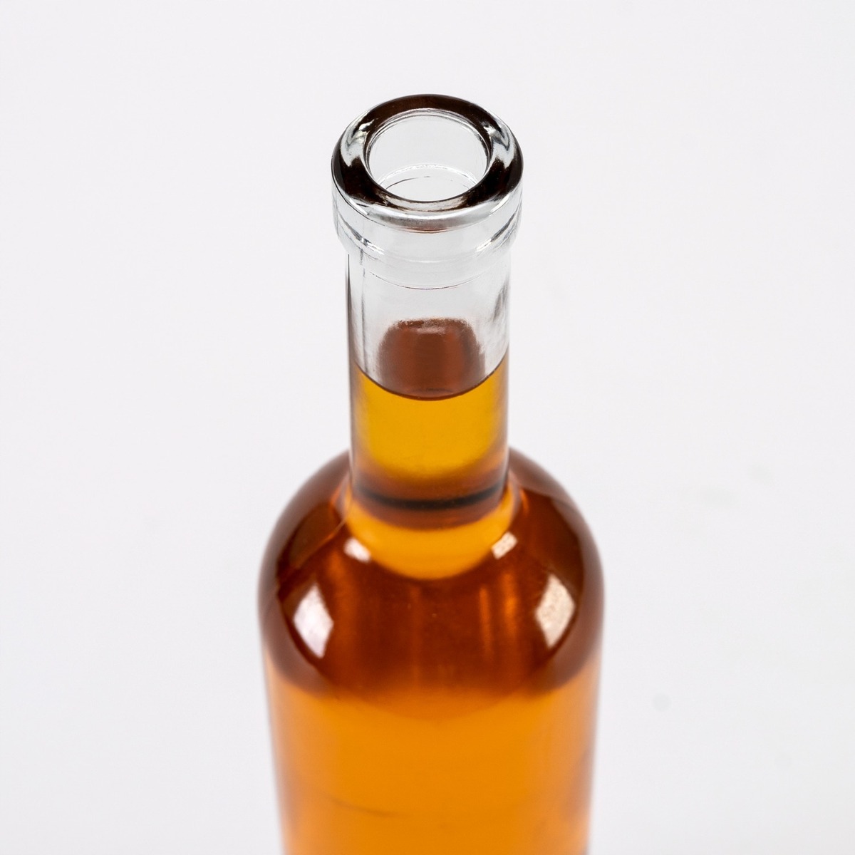 Sticlă de sticlă pentru vin alcool cu dop de plută 500ml megamix.sk