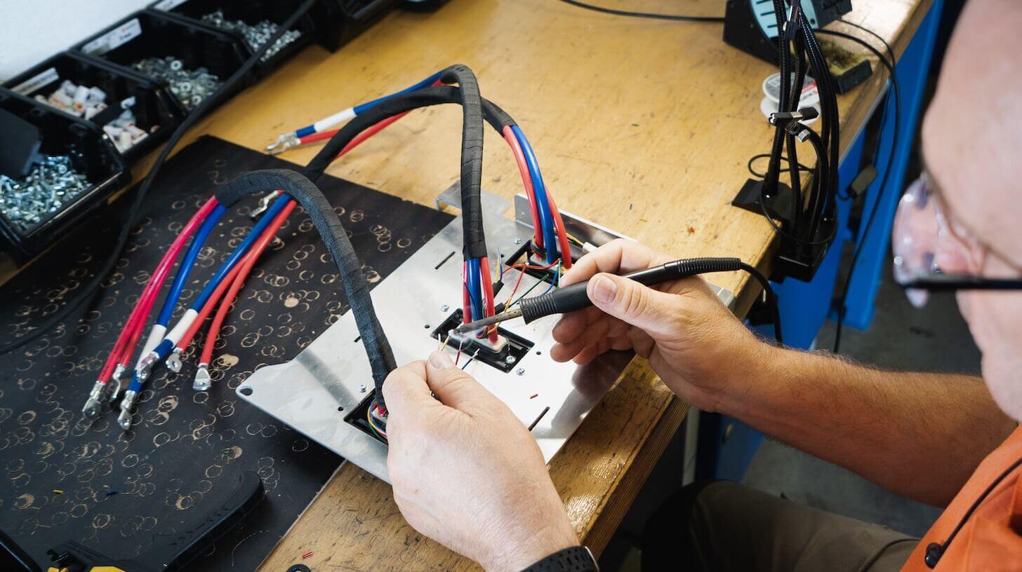 Ako spájkovať medené drôty Cum să lipiți fire de cupru