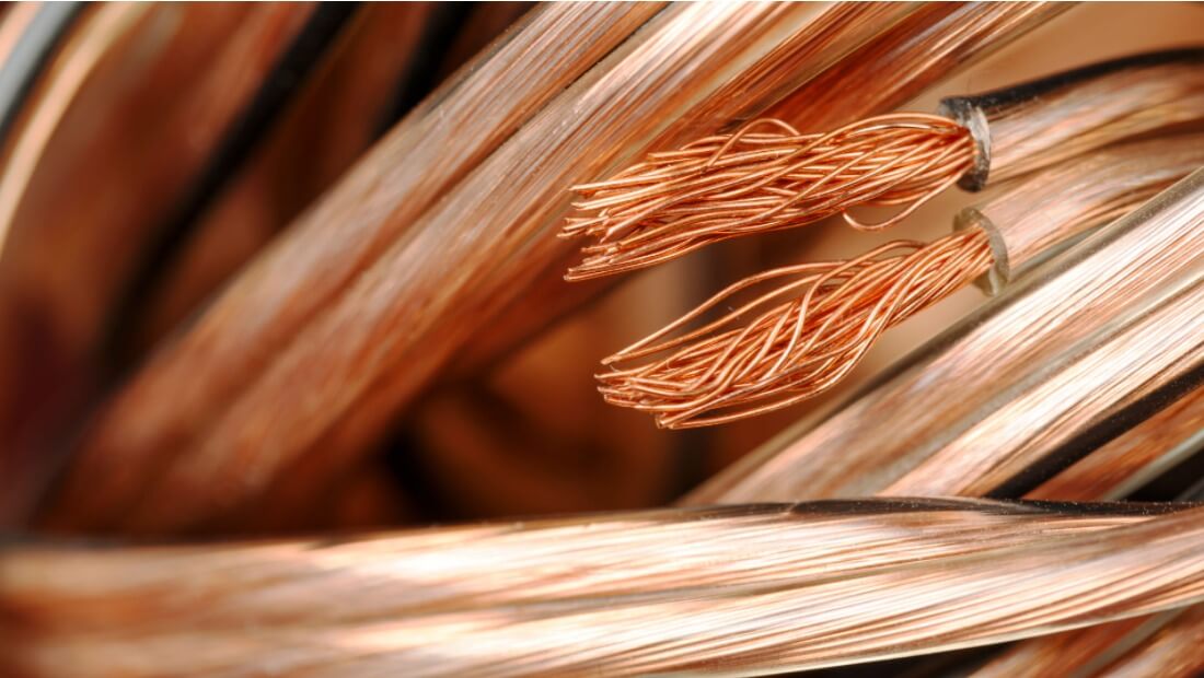 Cum să curațați s&acirc;rma de cupru